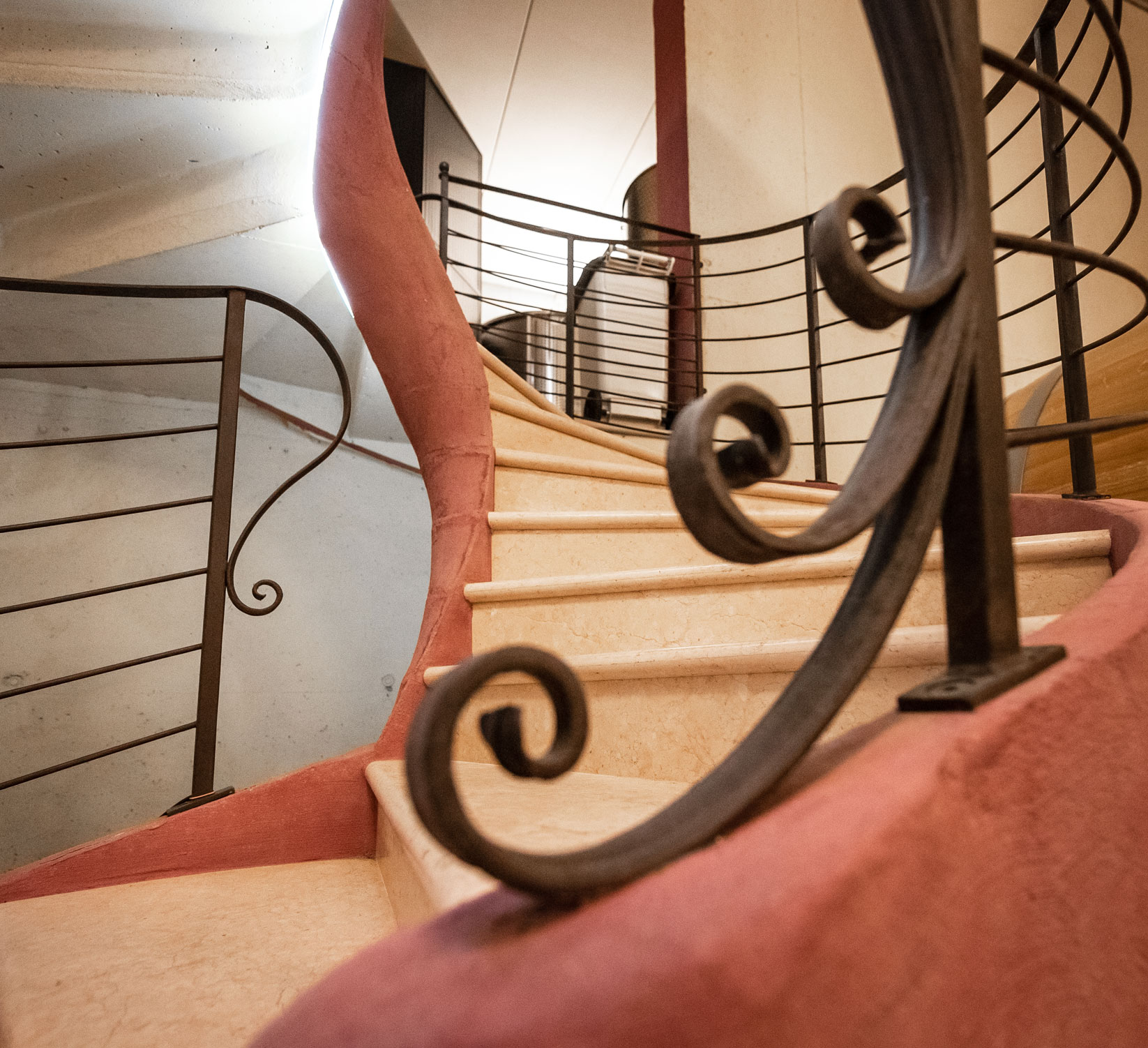 helical staircases railings