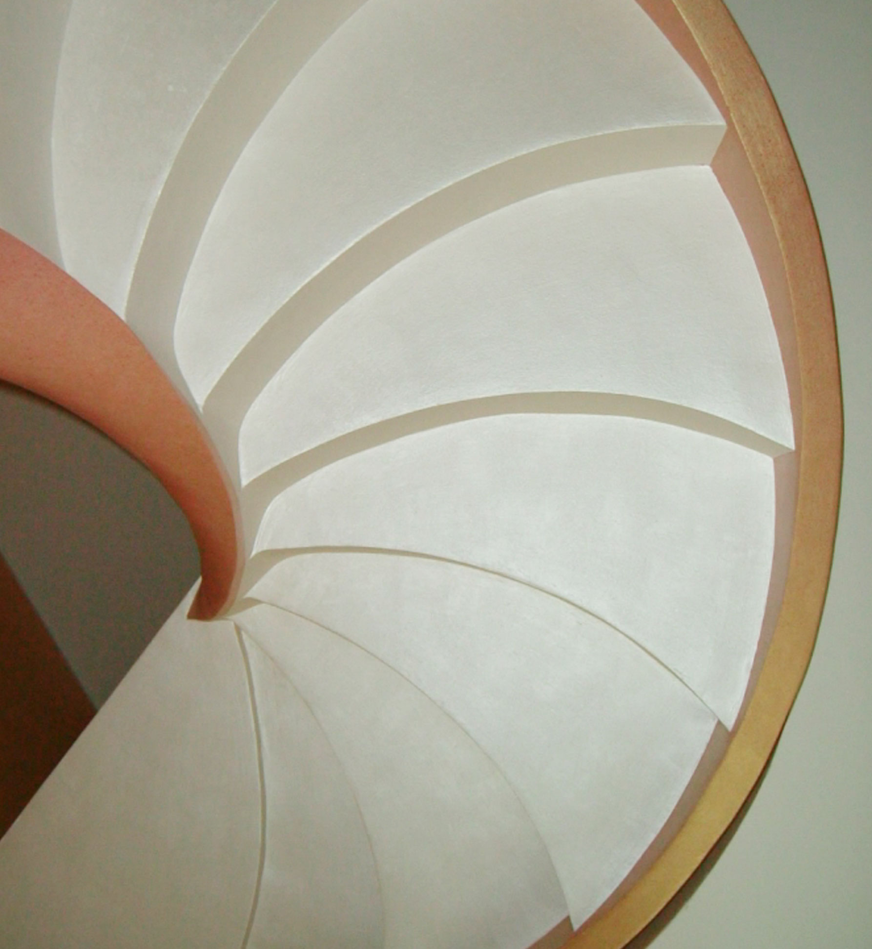 Cladding for helical staircases